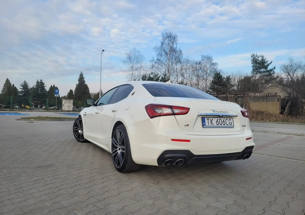 Maserati Ghibli cena 147000 przebieg: 72000, rok produkcji 2014 z Czarna Woda małe 137